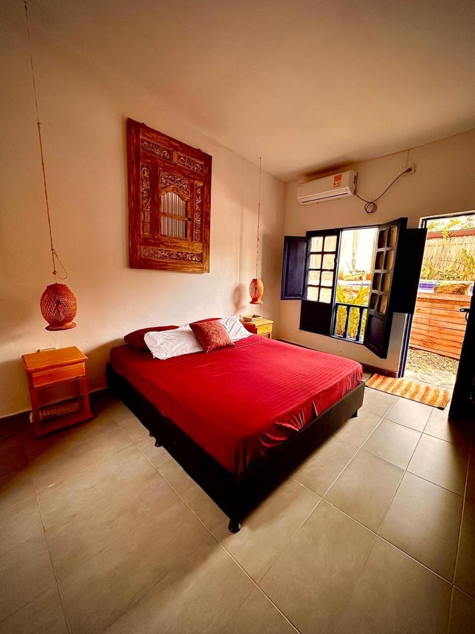 Hotel Renasci Palomino Extérieur photo