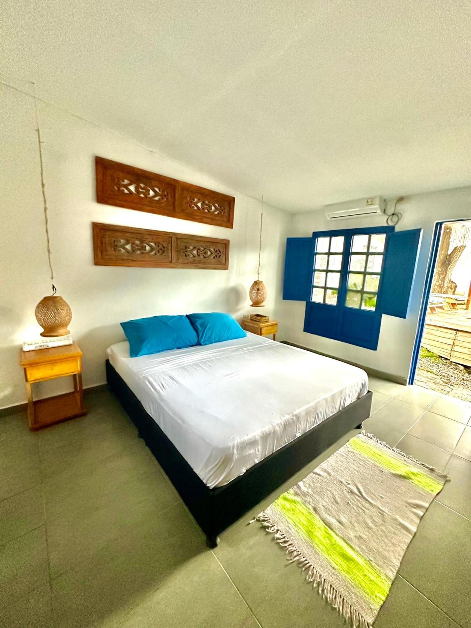 Hotel Renasci Palomino Extérieur photo