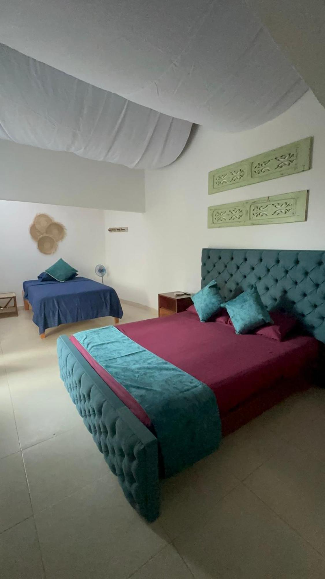 Hotel Renasci Palomino Extérieur photo
